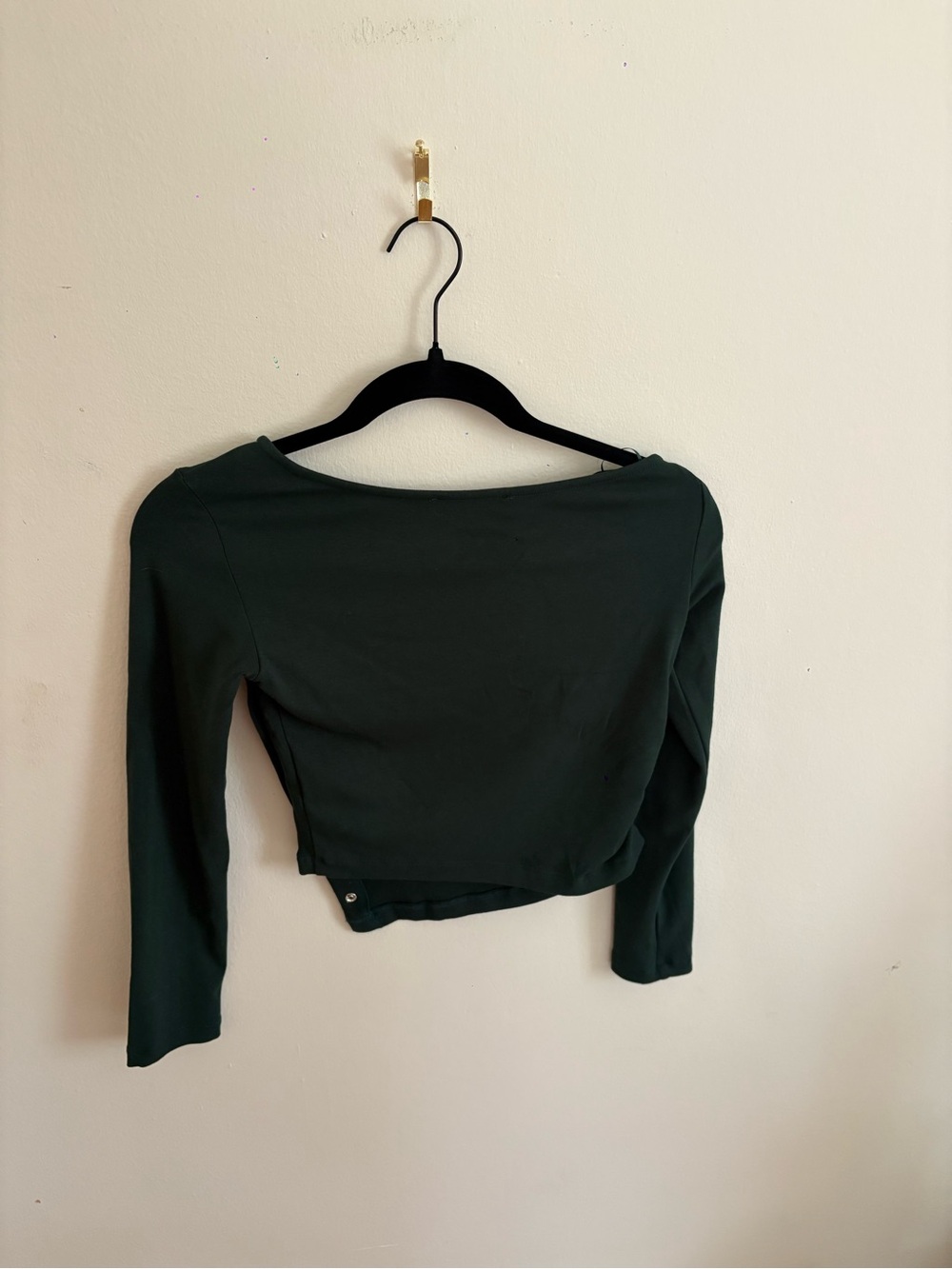 Dark Green Long-Sleeve Asymmetric Crop Top with Side Eyelet Detail - Picture 2 of 3